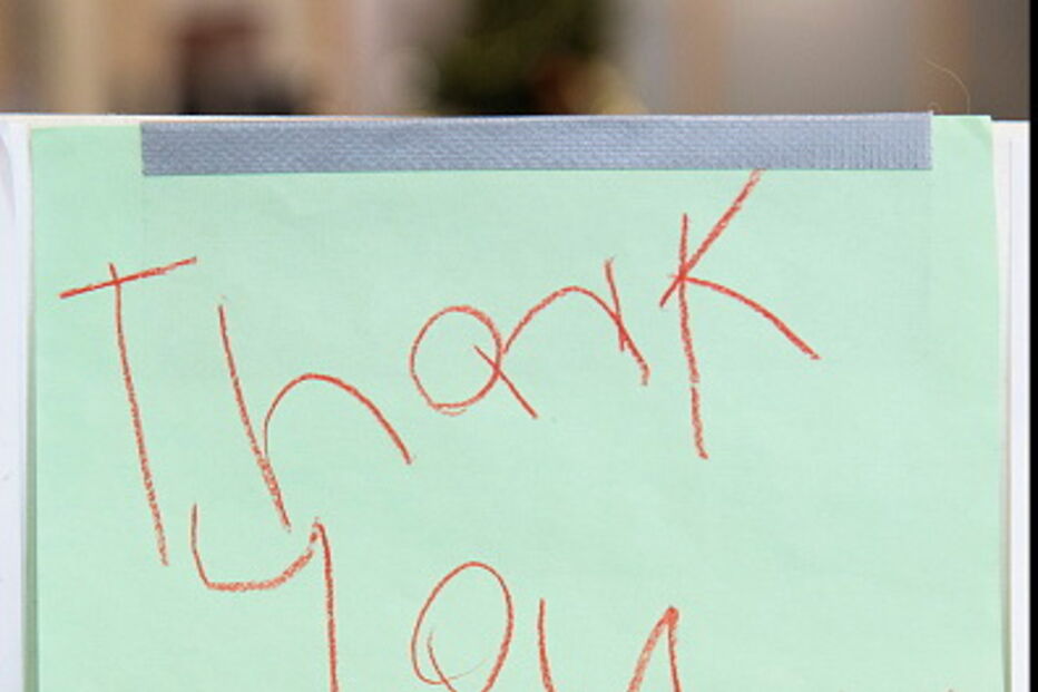 Crianças enviam postais com mensagens para os bombeiros australianos