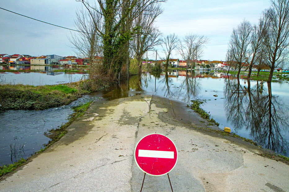 Zonas alagadas no concelho de Montemor-o-Velho. Os diques ainda não estão reparados 