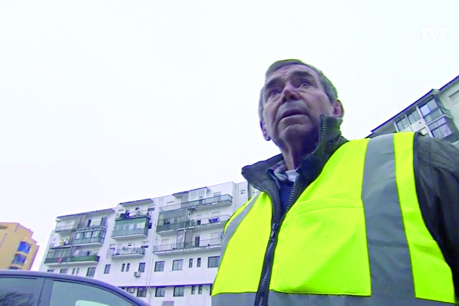 Mandante de massacre em boîte sai da prisão e torna-se arrumador de carros 