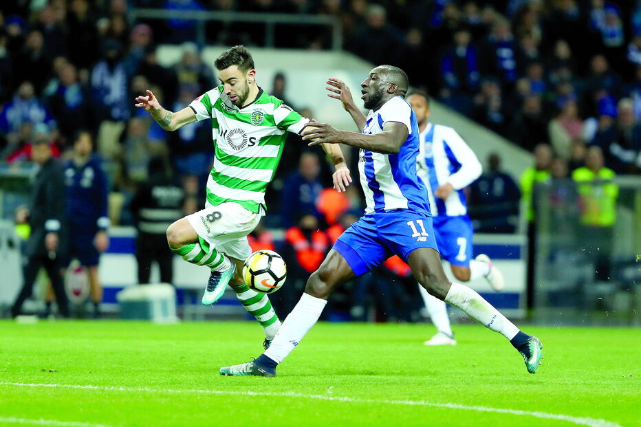 Bruno Fernandes e Marega são dois jogadores que Sporting e FC Porto, respetivamente, não admitem vender durante o mercado de janeiro 