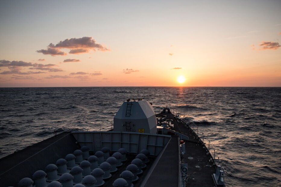 Reino Unido mobiliza meios de combate para o Médio Oriente