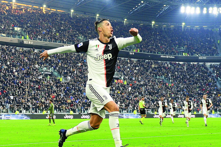 Cristiano Ronaldo conduziu a Juventus à vitória (4-0) sobre o Cagliari  