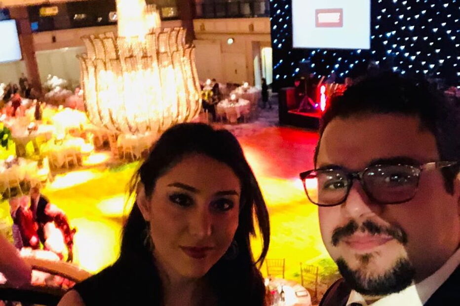 Recém-casados morrem em queda de avião em Teerão quando regressavam a casa