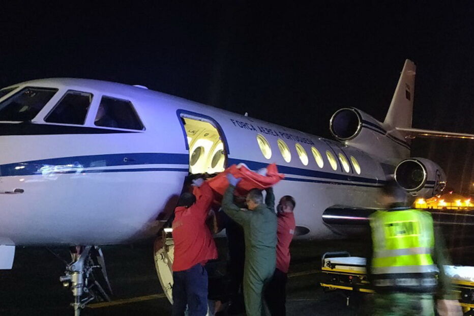 Força Aérea transporta de urgência criança de dez anos