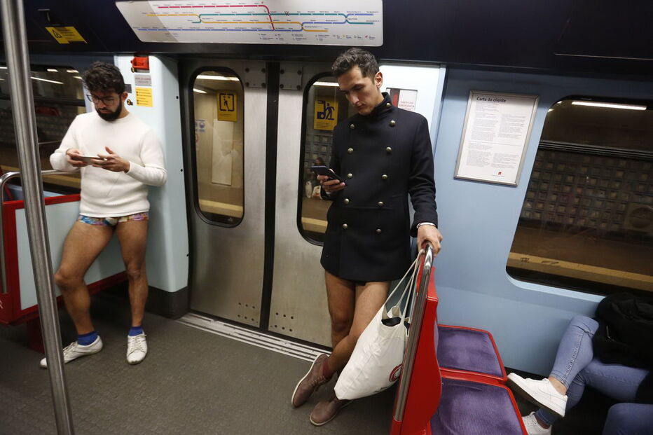 Cuecas de todas as cores e feitios no Dia Mundial sem Calças