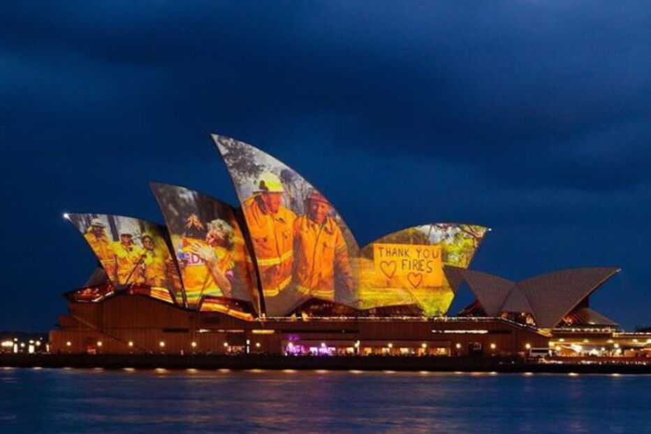 Sydney Opera House ilumina-se para prestar homenagem aos bombeiros australianos