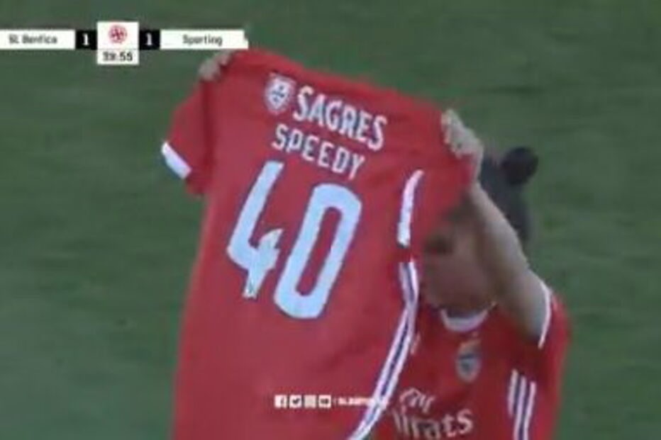 Avançada do Benfica não esquece Paulo Gonçalves e dedica-lhe golo no dérbi da Taça da Liga