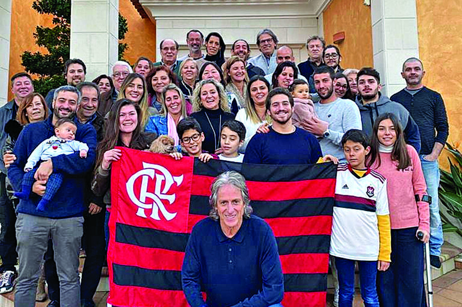 Jorge Jesus mostrou a família e os amigos mais próximos nas redes sociais 