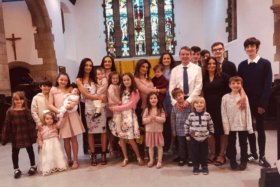 Sue Radford tem 21 filhos e prepara-se para a chegada do 22º