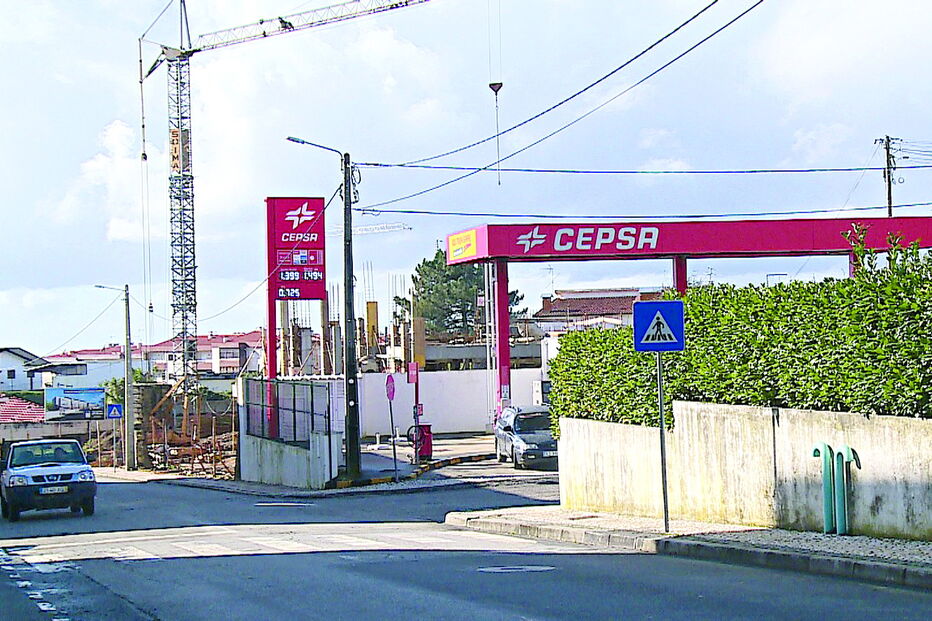 Avô e neto foram colhidos na passadeira quando seguiam para a escola do menor