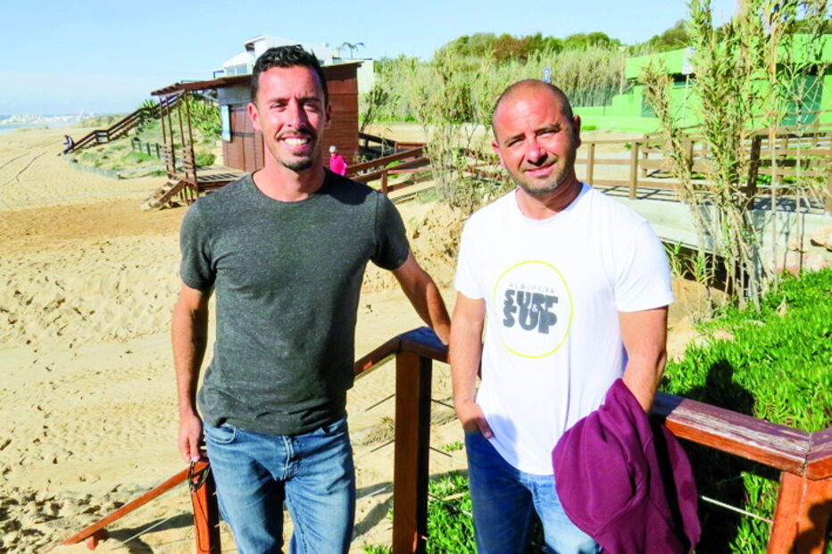 Mauro e João foram dois dos surfistas que salvaram as vítimas 