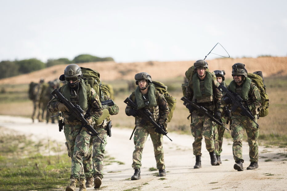 Fuzileiros portugueses e americanos treinam em Alcochete