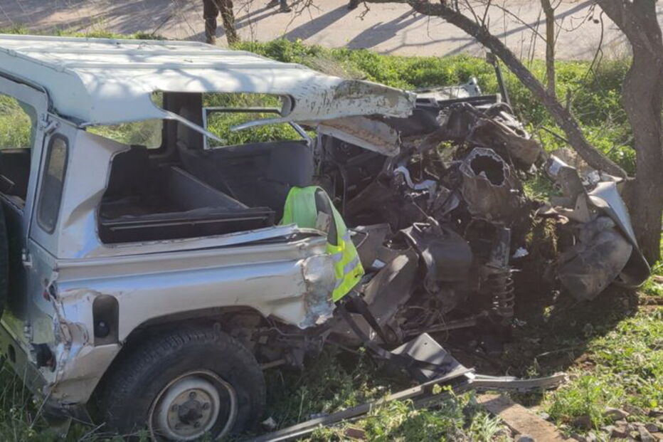 Carro colhido por comboio deixa condutor de 94 anos ferido 
