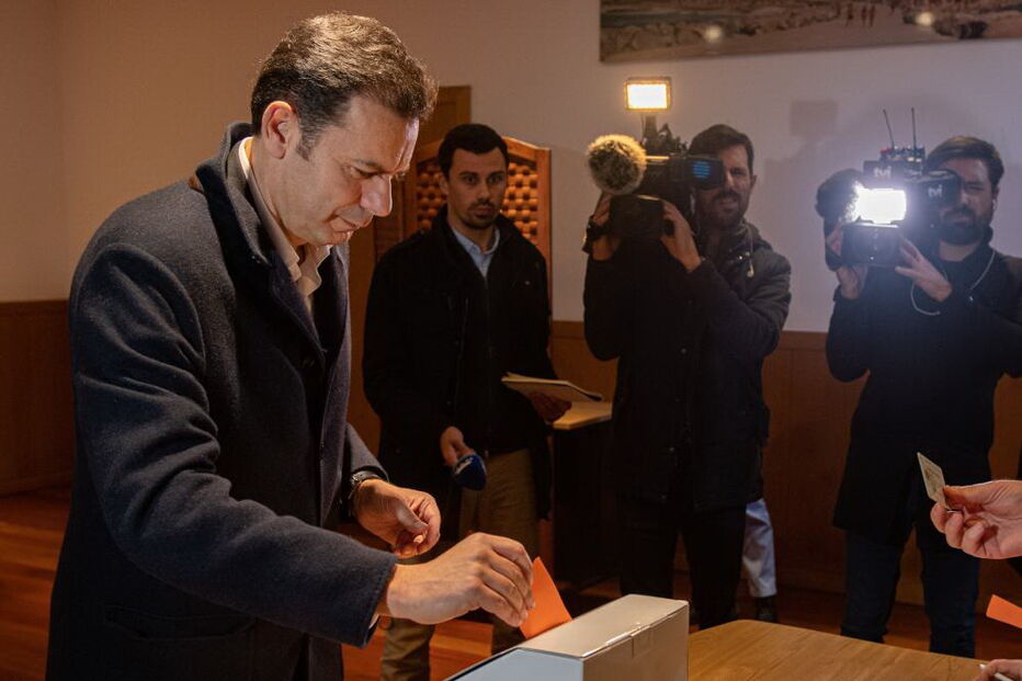 Luís Montenegro votou em Espinho
