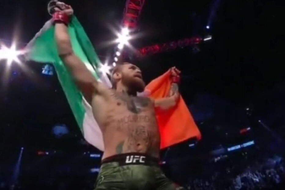  McGregor até um novo golpe 'inventou': a combinação fantástica no regresso ao UFC