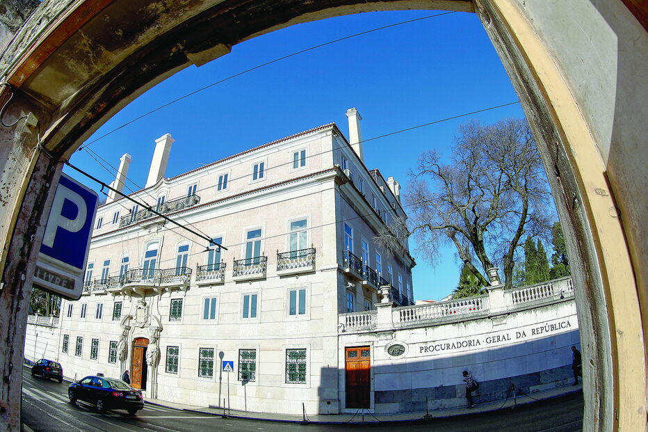 A Procuradoria vai colaborar na investigação desenvolvida a Isabel dos  Santos  