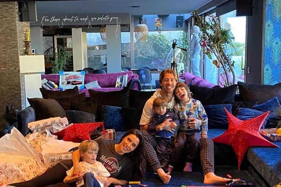 Sérgio Ramos com a mulher e os filhos