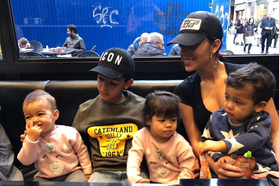 Georgina Rodríguez mostra-se uma mãe dedicada