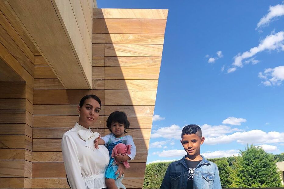 Georgina Rodríguez mostra-se uma mãe dedicada