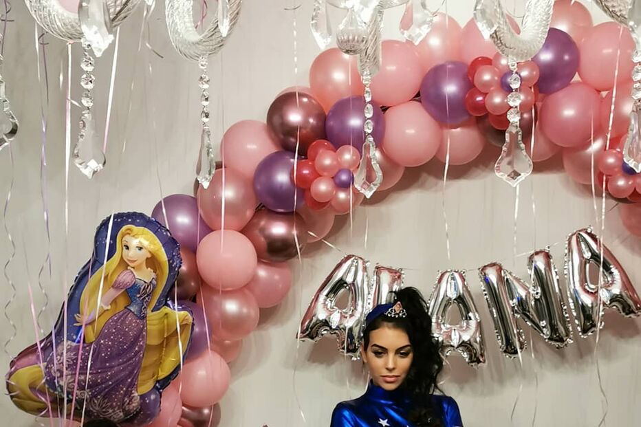 Georgina Rodríguez mostra-se uma mãe dedicada