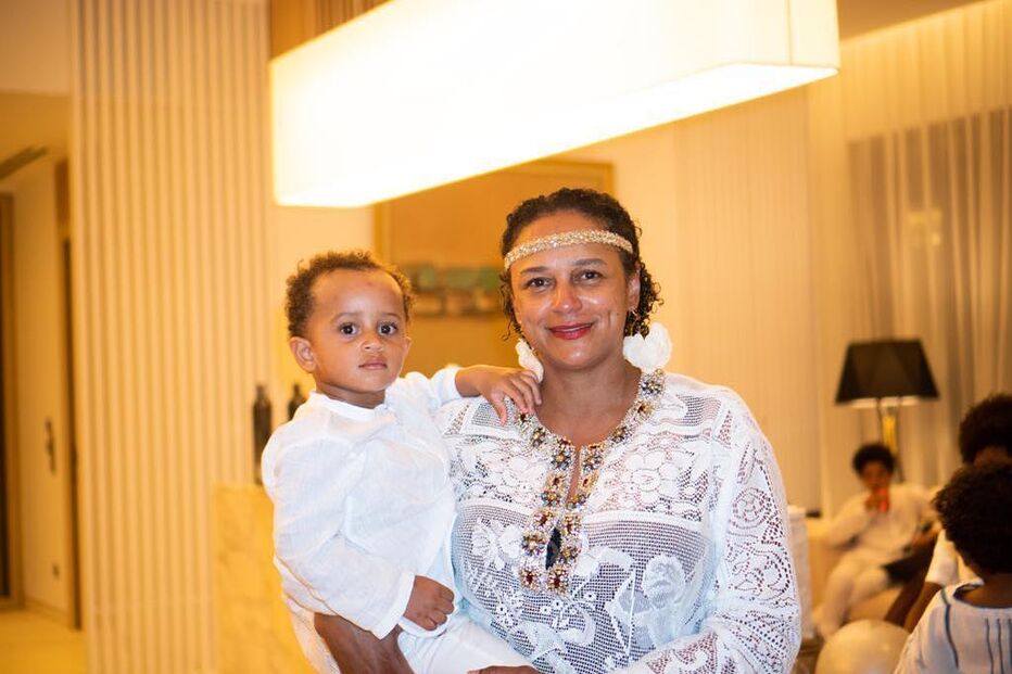 Isabel dos Santos e o filho.jpg