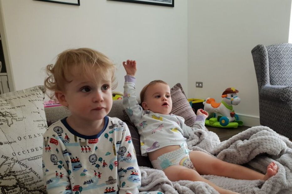 Mãe afoga filhos gémeos depois de o casamento falhar 