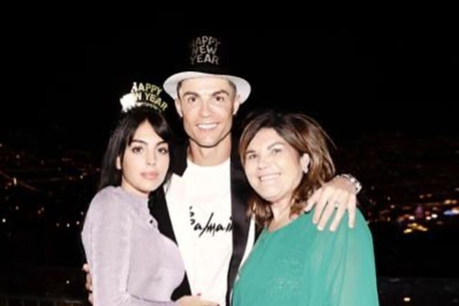 Georgina Rodríguez, Cristiano Ronaldo e Dolores Aveiro