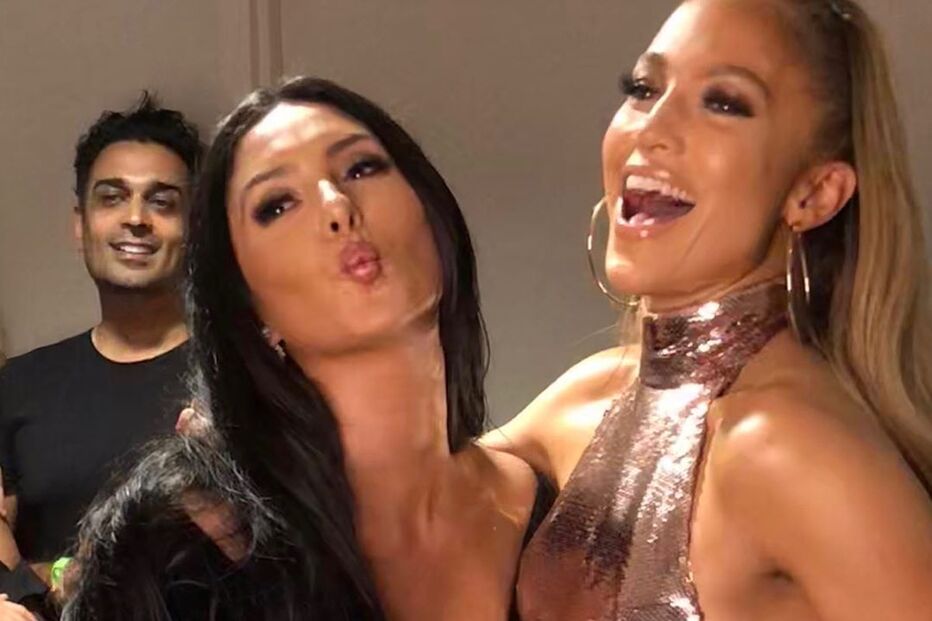 Vanessa Bryant e Jennifer Lopez.jpg