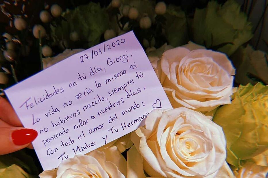 Flores oferecidas por Ivana Rodríguez à irmã, Georgina Rodríguez