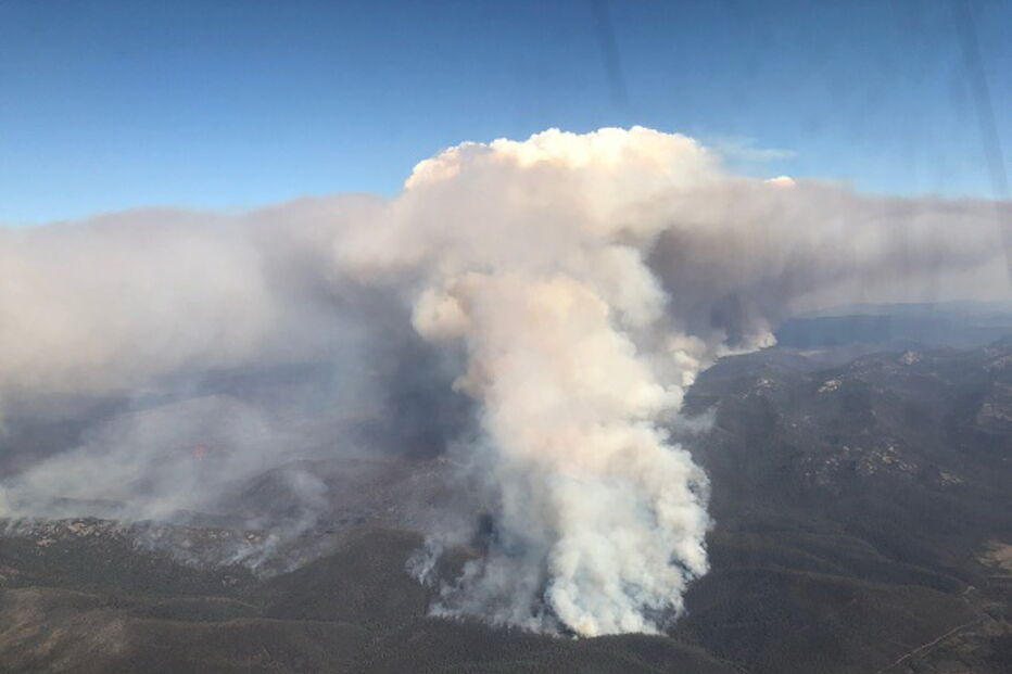 Austrália declara estado de emergência devido a fogo em Camberra