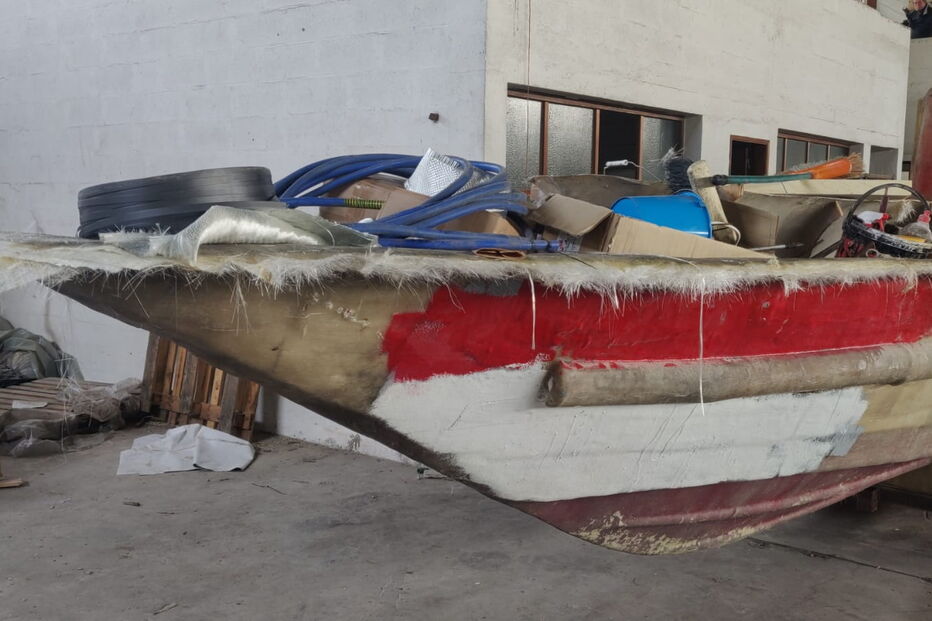 Desmantelada fábrica clandestina de lanchas rápidas usadas no tráfico de droga