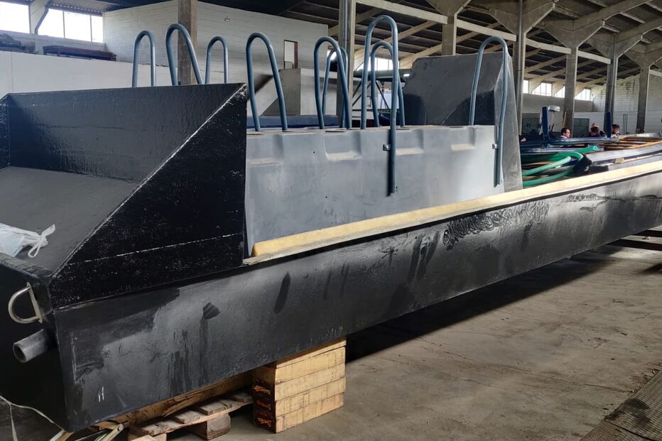 Desmantelada fábrica clandestina de lanchas rápidas usadas no tráfico de droga