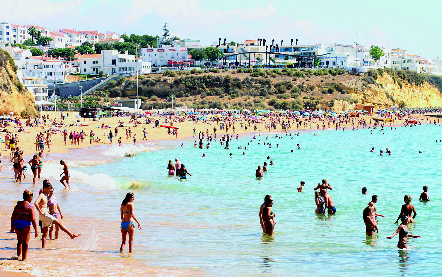British Tourists Top List of Big Spenders in Portugal