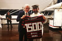 Jorge Jesus recebe navio-escola ‘Sagres’ no Brasil