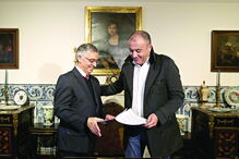 Acordo foi assinado por Vicente Rodrigues, da Fundação Amália, e Carlos Rodrigues, diretor-executivo do CM e CMTV