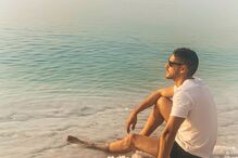 Ângelo Rodrigues mostra cicatriz