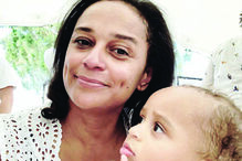 Isabel com o filho mais novo