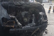 Carrinha consumida pelas chamas em Gondomar