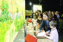 Exposição ‘Meet vicent van gogh’ está dividida em várias galerias, cada uma delas dedicada a um período da vida do artista holandês, considerado um dos grandes mestres da pintura. pode ser vista todos os dias, das 10h00 às 19h00.  