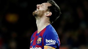 Messi anuncia que vai continuar no Barcelona