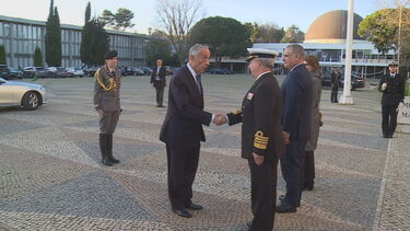 Não gosta do seu sorriso? Um makeover dentário pode resolver o seu problema