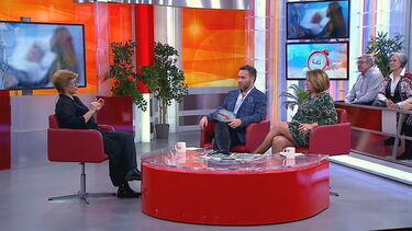 Mãe de jovem que ficou no corredor do hospital à espera de cirurgia durante 4 dias relata caos