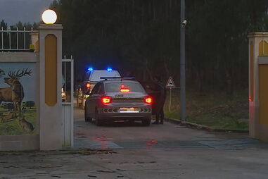 Duas pessoas retiradas com vida de fossa de suinicultura em Santarém