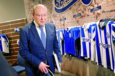 O Porto, liderado por Pinto da Costa, tem 15 transferências suspeitas