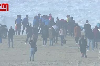 Alex Botelho retirado inconsciente do mar na Nazaré