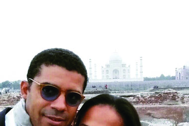 Isabel dos Santos e Sindika Dokolo junto ao Taj Mahal