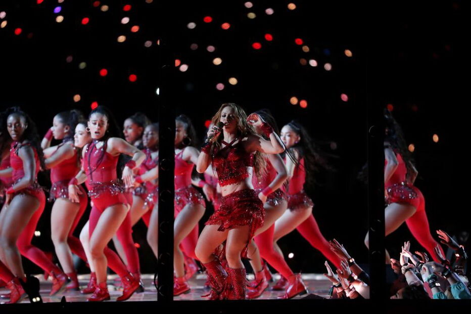 Shakira e Jennifer Lopez animaram intervalo do Super Bowl