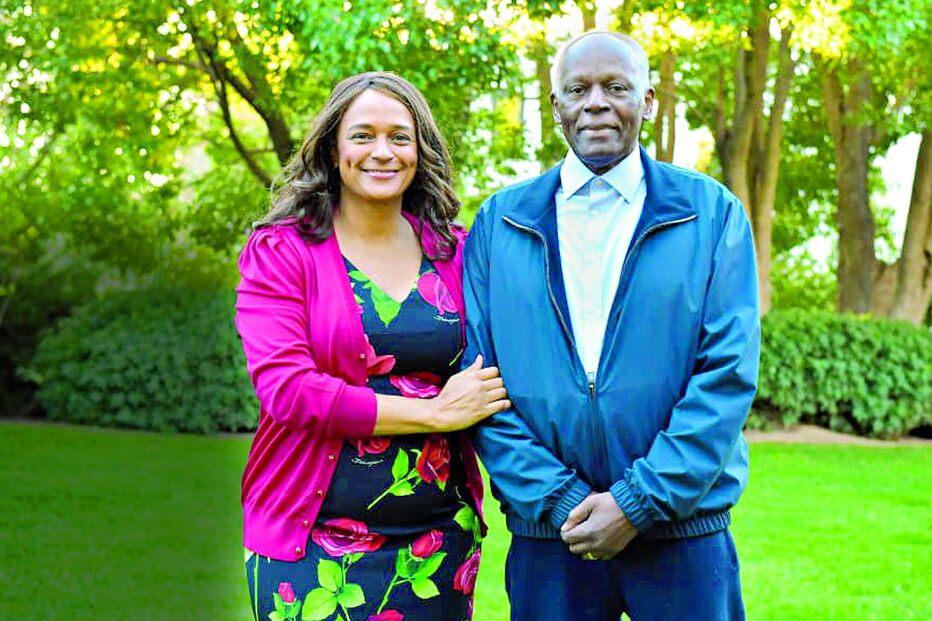 A Justiça angolana não descarta a hipótese de investigar José Eduardo dos Santos por favorecimento dos negócios da filha, Isabel dos Santos 