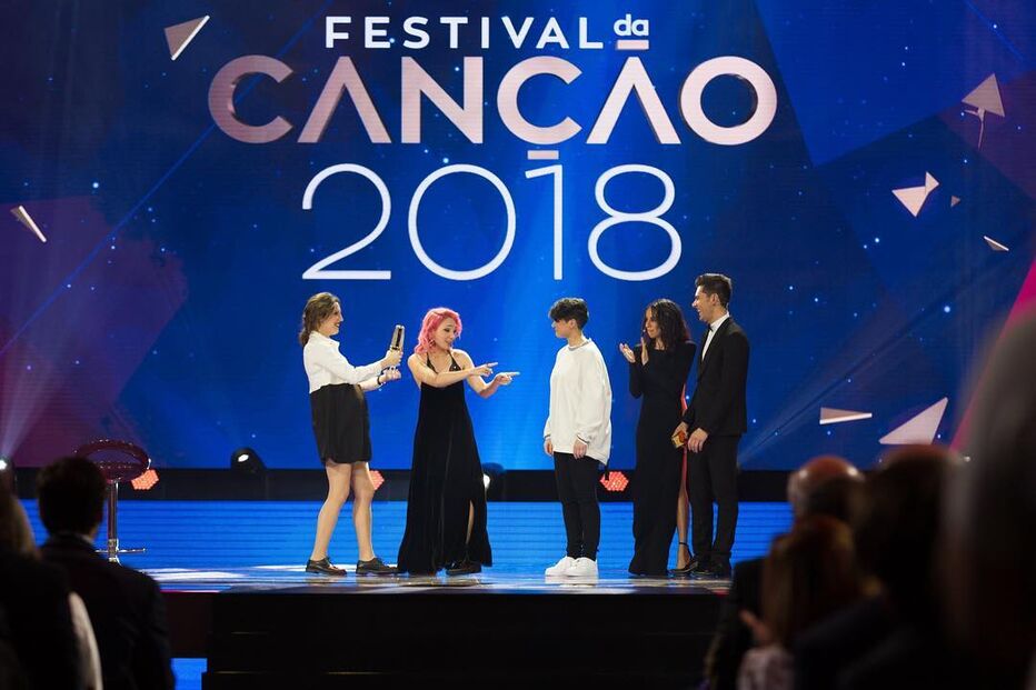 Isaura no 'Festival da Canção' 