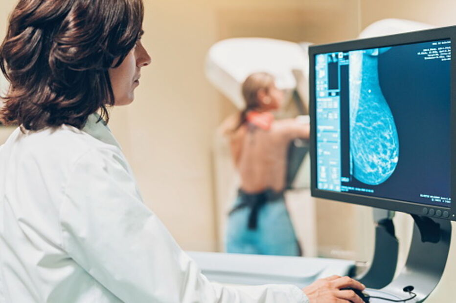 Mulheres jovens falham rastreio de cancro de mama